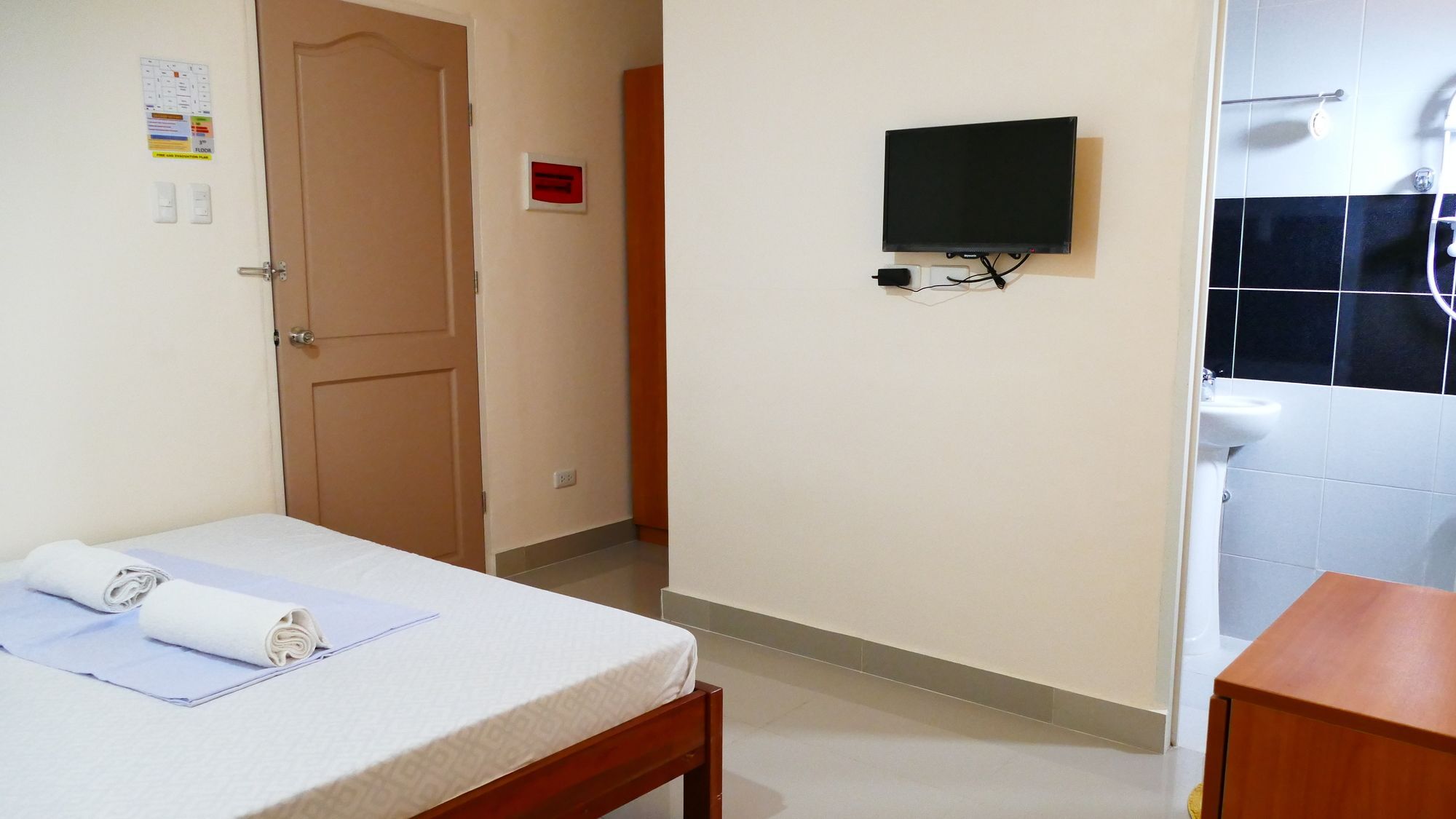 Countess Pension House Liloan ภายนอก รูปภาพ