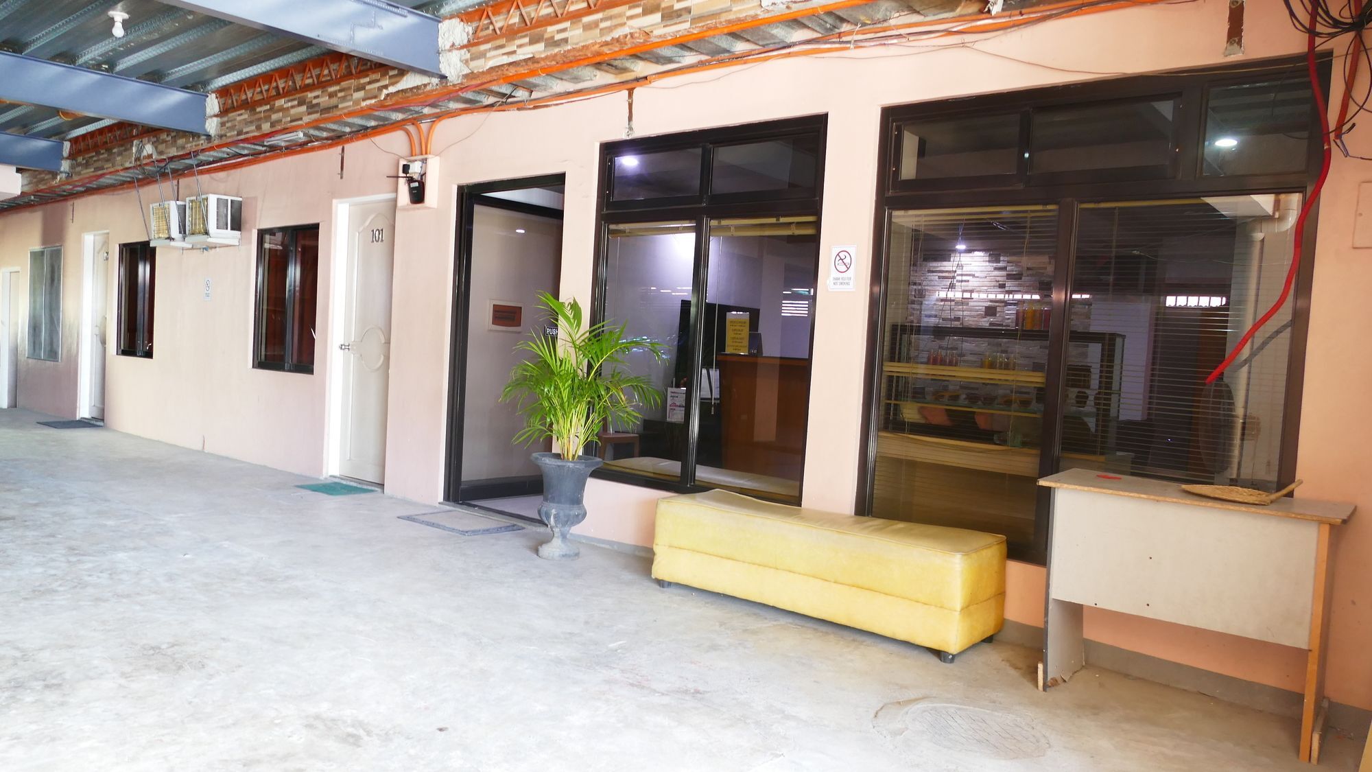 Countess Pension House Liloan ภายนอก รูปภาพ